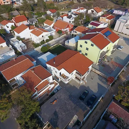 Apartments Tina P Vir Exterior photo